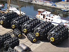Pneumatic Floating Rubber Fender, type Yokohama. These Yokohama type of Pneumatic Floating Fender is often used Off-Shore in the oil & gas industry as well in the marine construction industry. These Pneumatic Fenders by their floatability and flexibility are used as fenders between ships for transition of oil & gas, chemical products, etc. 